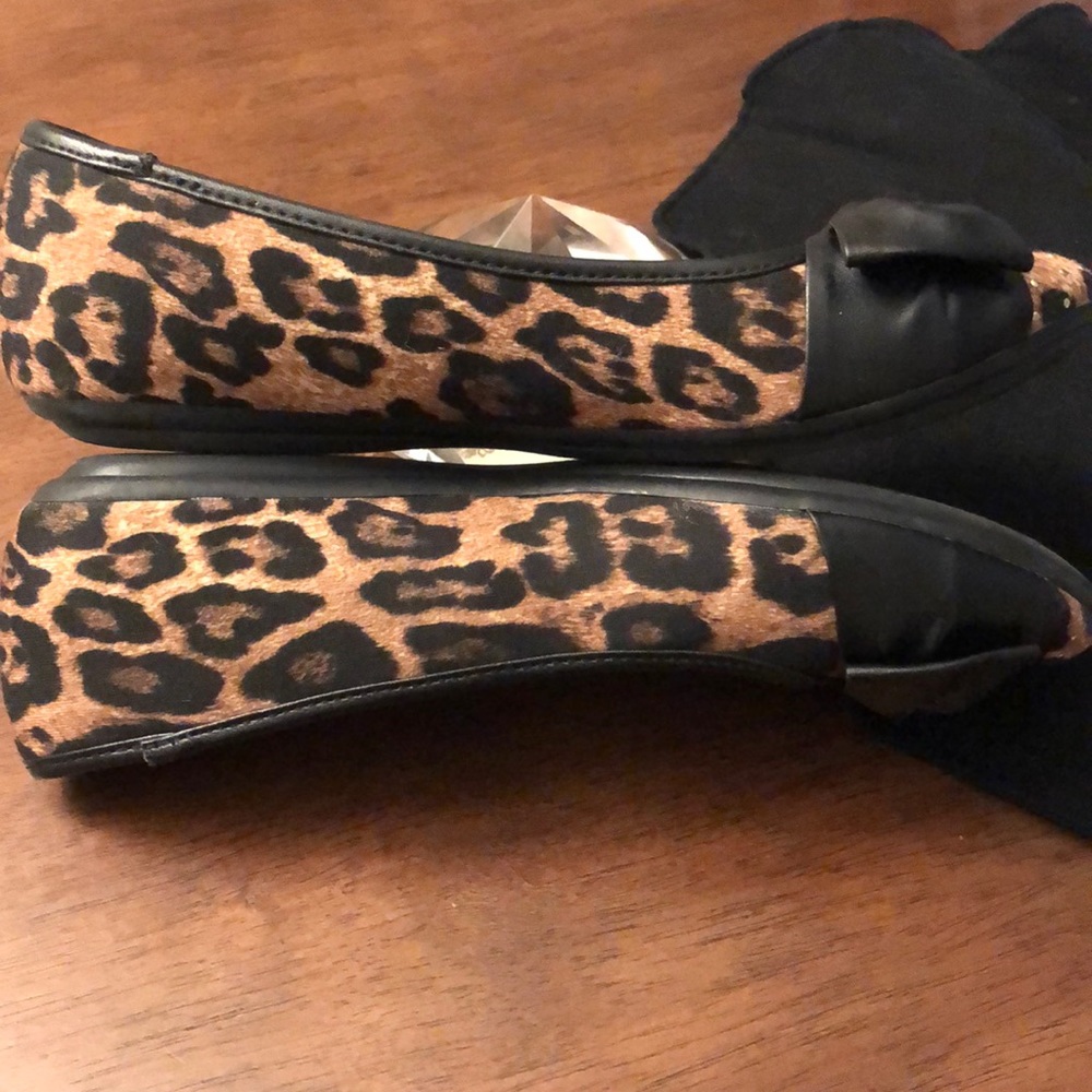 Leopard printed flats - Picture 2 of 5
